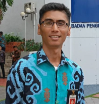 Veri Mei Hafnizal ♥ Associate Writer
