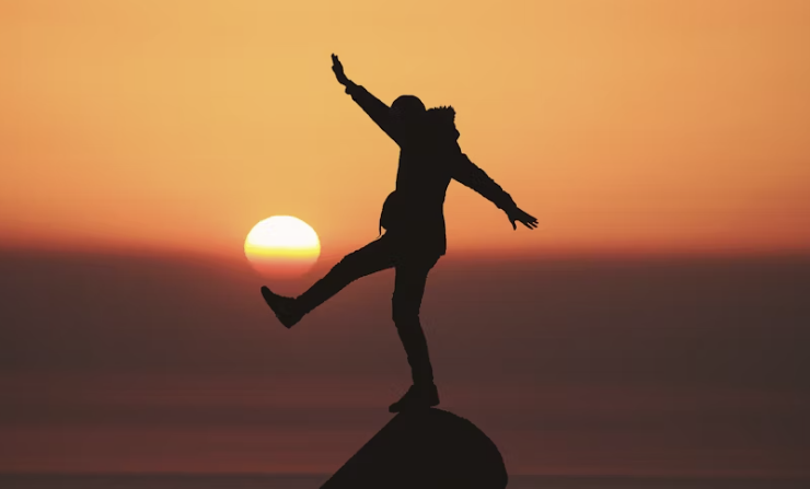 Adekamwa ♥ Associate Writer