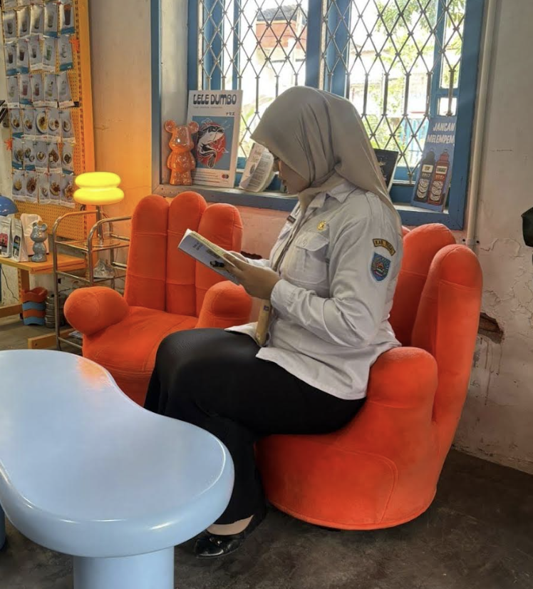 Anisa Azriana ♥ Associate Writer