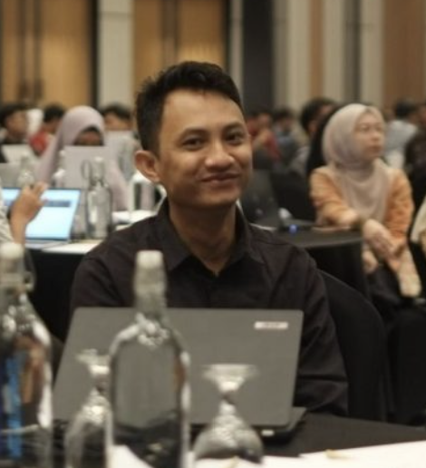 Fidia Ishak ♥ Associate Writer